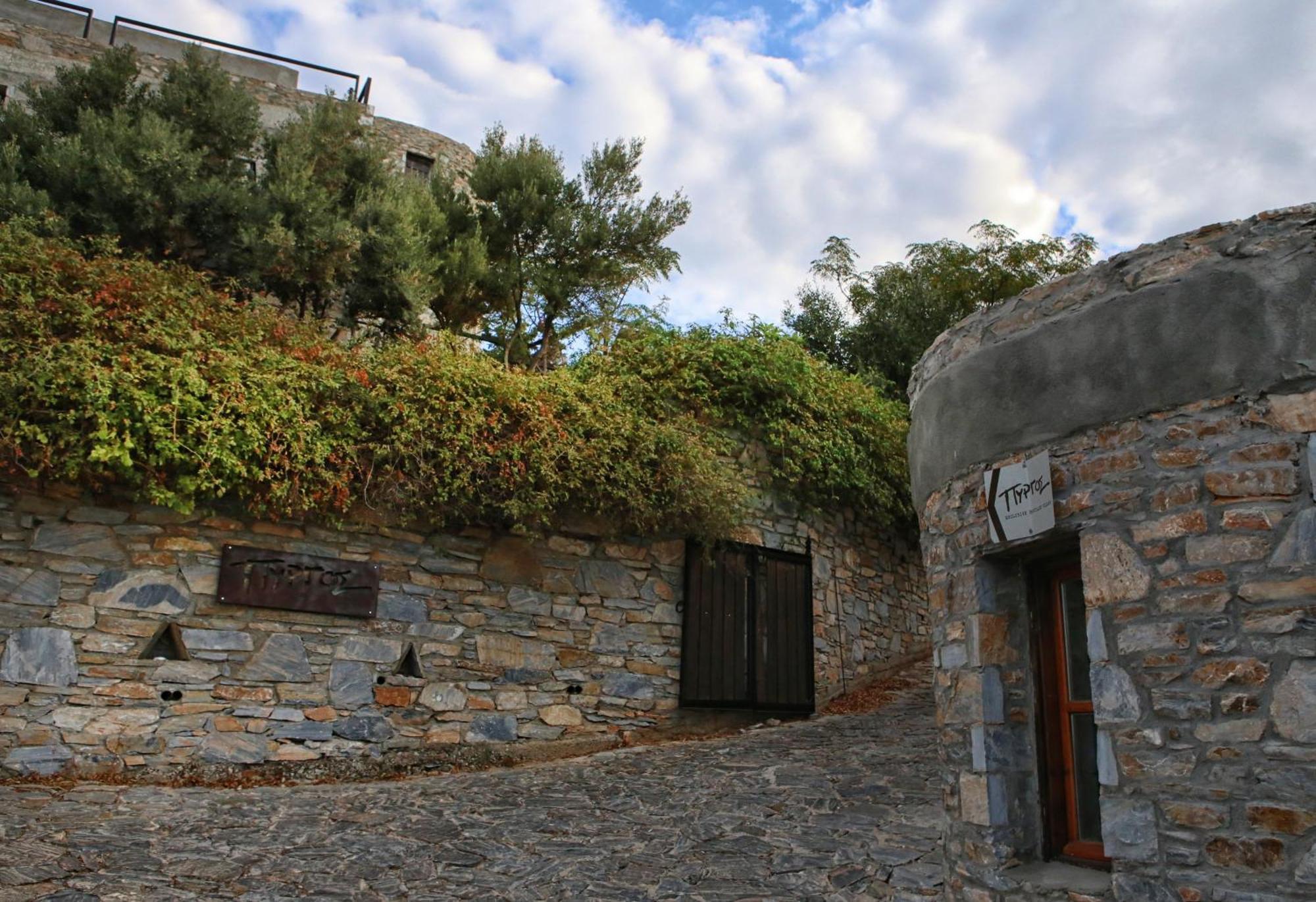 Pyrgos Traditional Village Agios Kirykos  Luaran gambar